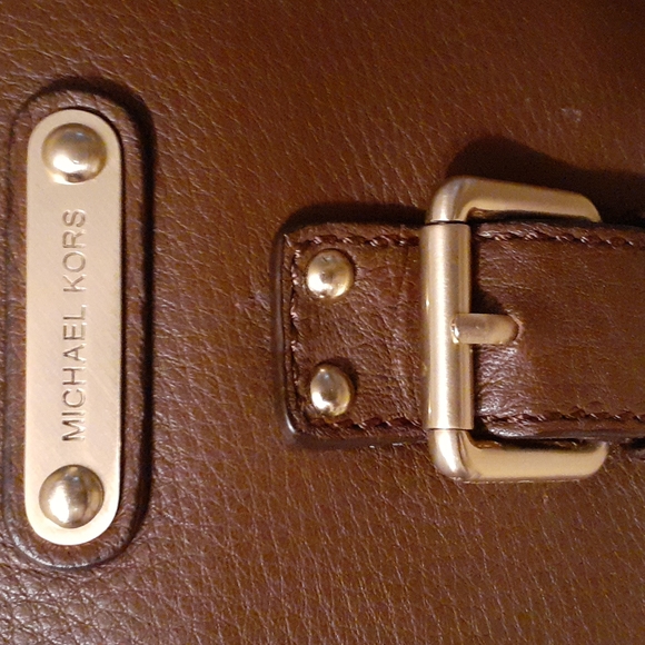 MICHAEL KORS WALLET WRISTLET CLUTCH LEATHER - Picture 2 of 11